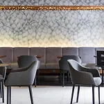 Courtyard By Marriott Hotel