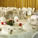 Hotel Courtyard By Marriott Plzeň