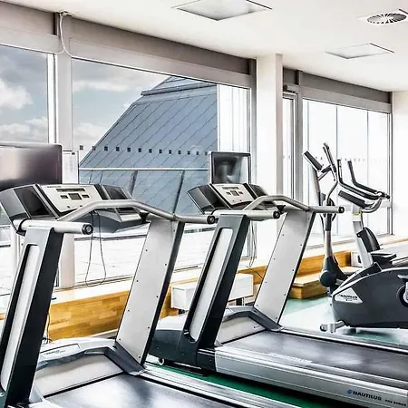 Courtyard By Marriott Hotel 4*