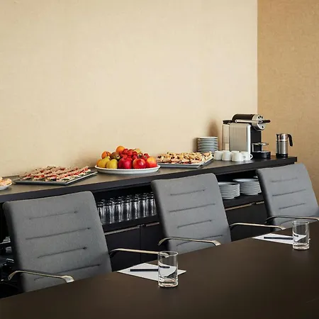 Courtyard By Marriott Hotel Pilsen