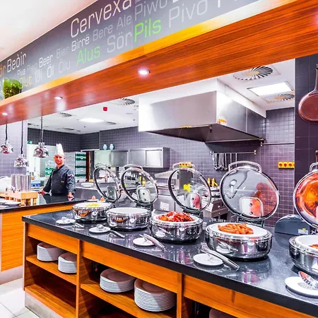 Courtyard By Marriott 4*