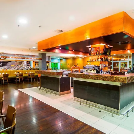 Courtyard By Marriott Pilsen