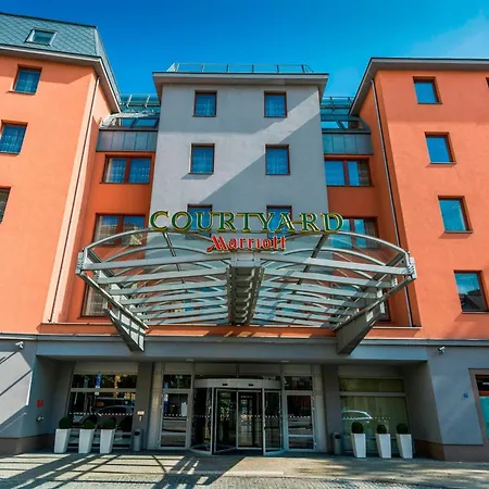 Courtyard By Marriott Hotel