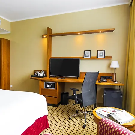 Courtyard By Marriott 4*