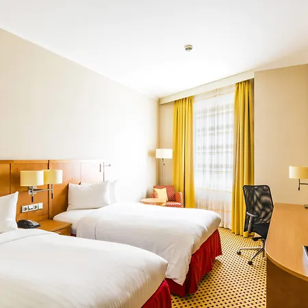 Courtyard By Marriott Hotel