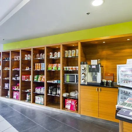 Courtyard By Marriott Hotel