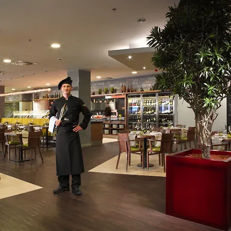 Hotel Courtyard By Marriott 4*