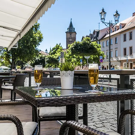 Courtyard By Marriott 4* Плзень