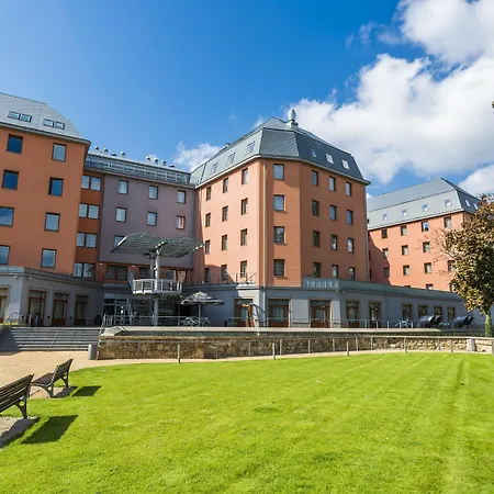 Courtyard By Marriott Hotel