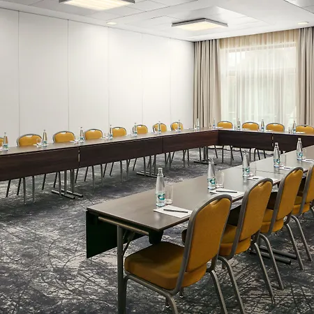 Courtyard By Marriott Плзень