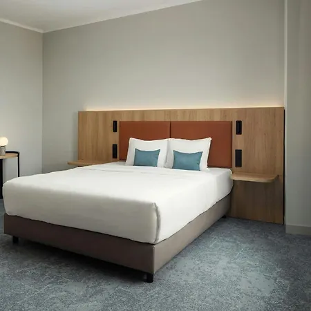 Courtyard By Marriott Hotel