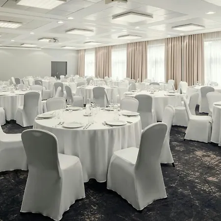 Courtyard By Marriott Plzen