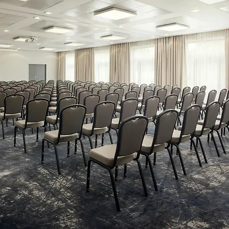 Courtyard By Marriott Hotel 4*