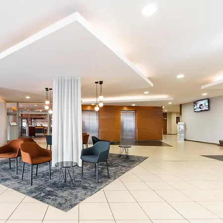 Courtyard By Marriott