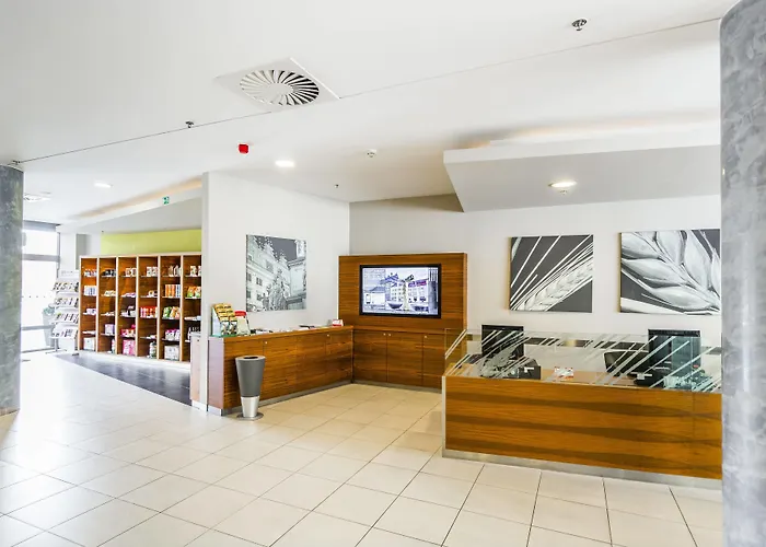 Courtyard By Marriott Hotel