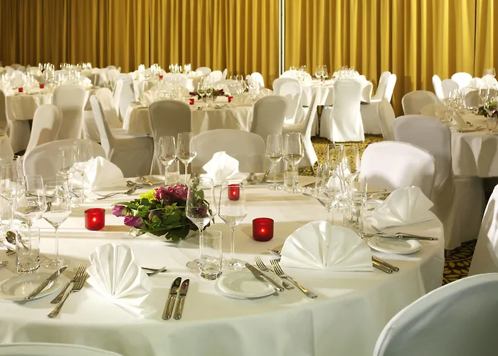 Hotel Courtyard By Marriott Plzeň