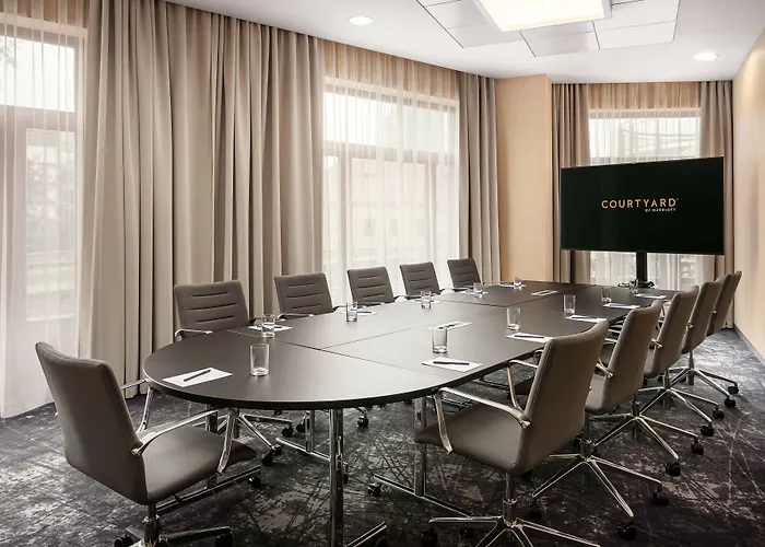 Courtyard By Marriott Hotel 4*