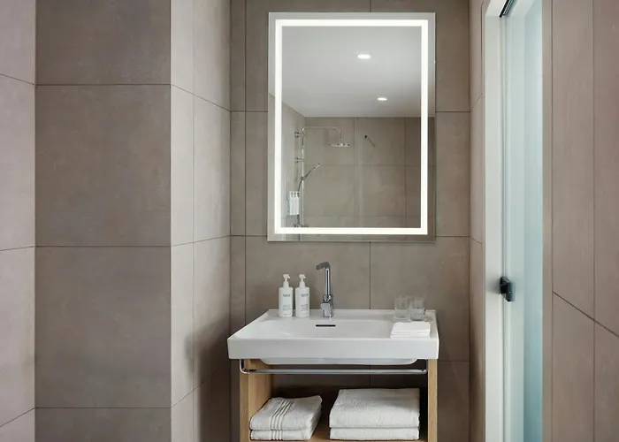 Courtyard By Marriott Hotel Pilzno