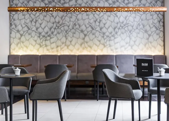 Courtyard By Marriott מלון