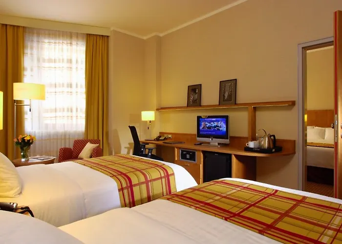 Courtyard By Marriott 4*